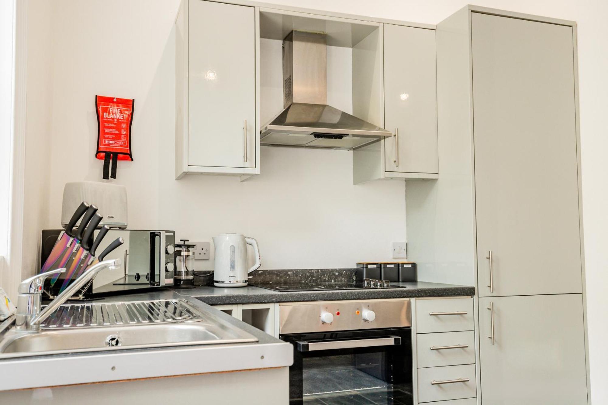 Guest Homes - The Station Studio Вустер Екстер'єр фото